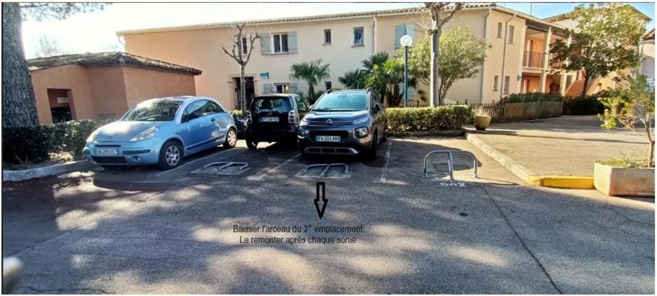 Port Cogolin, T2 Calme Dans Belle Residence, Piscine, Proche St Tropez Apartment Cogolin