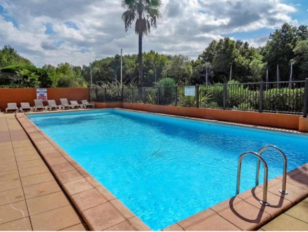 Port Cogolin, T2 Calme Dans Belle Residence, Piscine, Proche St Tropez Appartement *