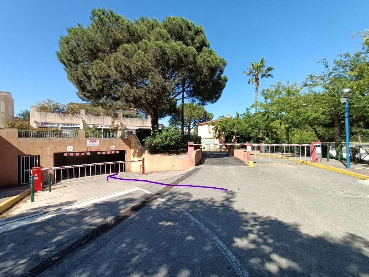 Port Cogolin, T2 Calme Dans Belle Residence, Piscine, Proche St Tropez