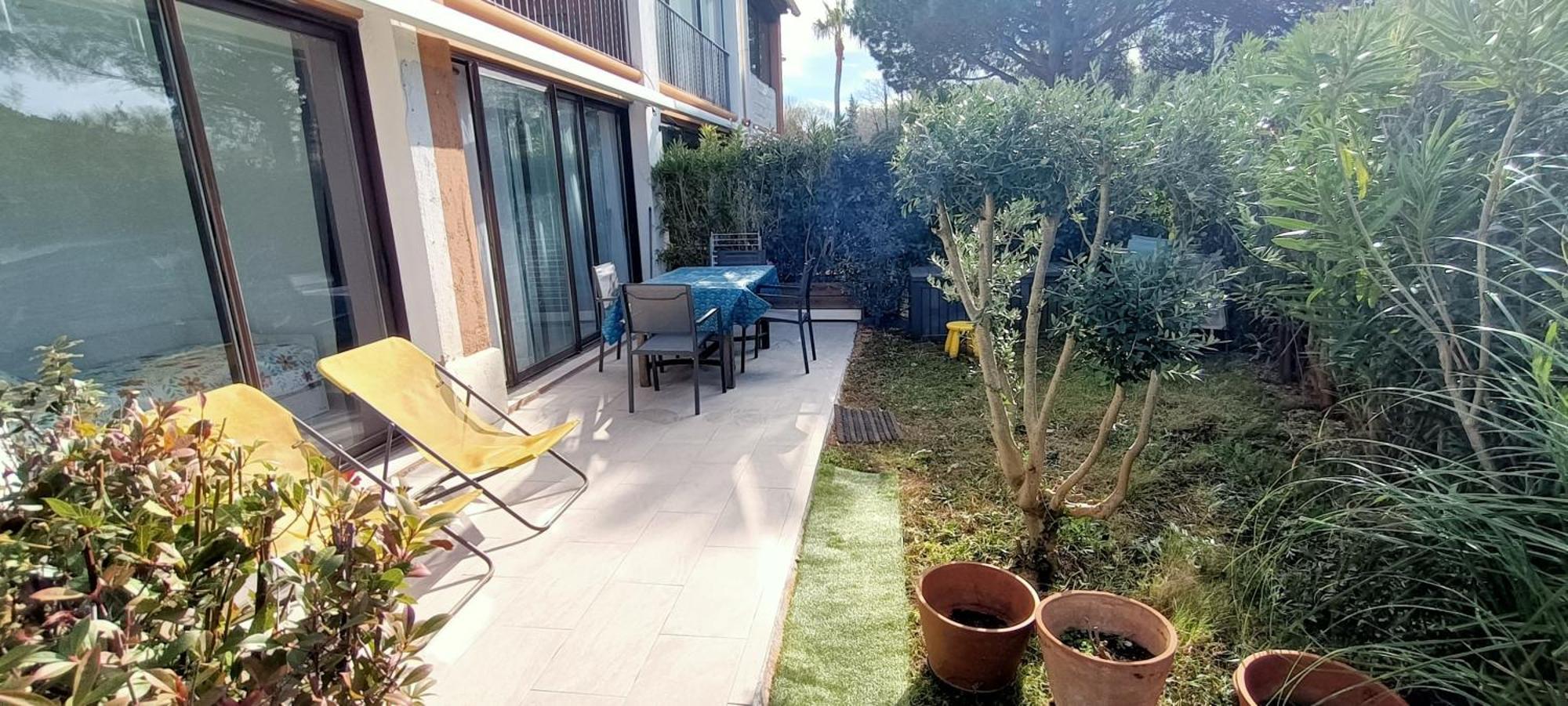 Appartement Port Cogolin, T2 Calme Dans Belle Residence, Piscine, Proche St Tropez